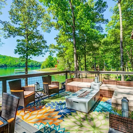 Lake Nottely Escape